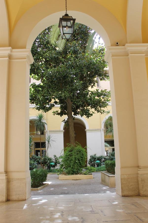 Little Rose Haven Hotell Roma Eksteriør bilde